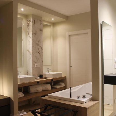 'Tabula Rasa Exclusive Rooms' Bari Exteriör bild