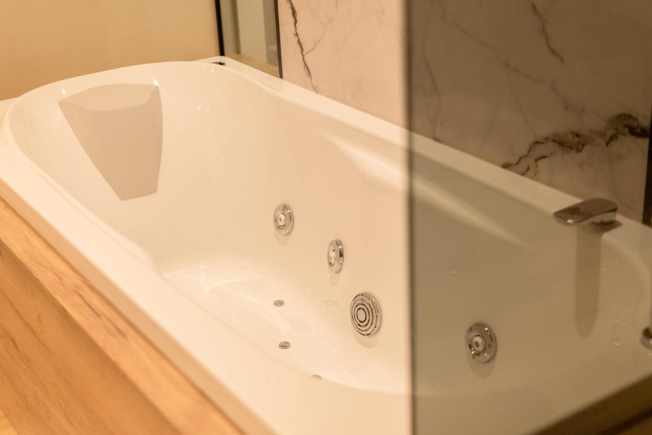 'Tabula Rasa Exclusive Rooms' Bari Exteriör bild